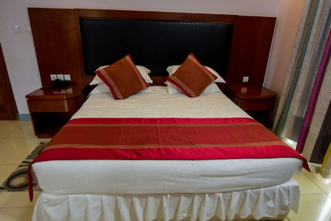Orient Park Hotel 키갈리 외부 사진