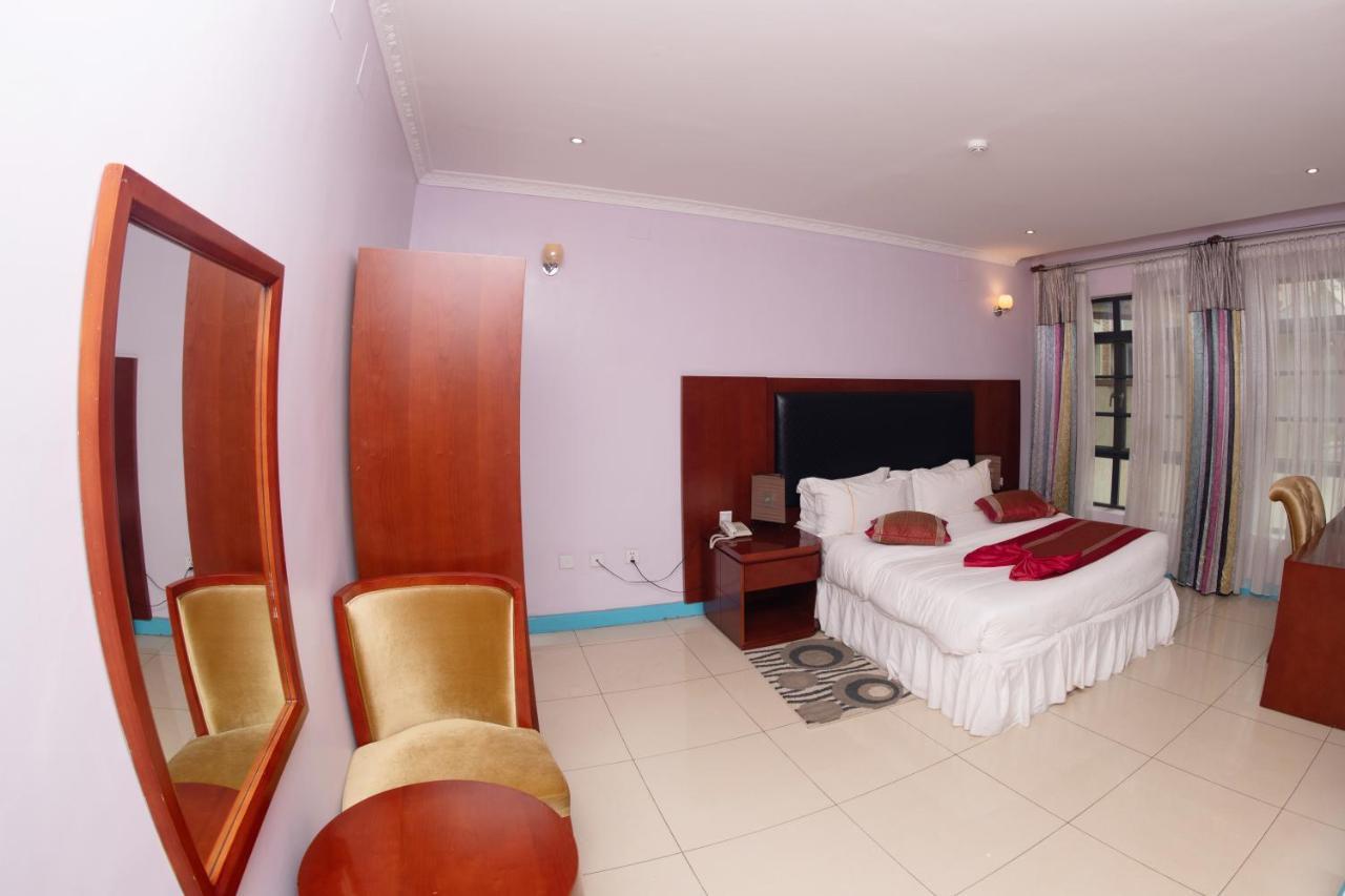 Orient Park Hotel 키갈리 외부 사진