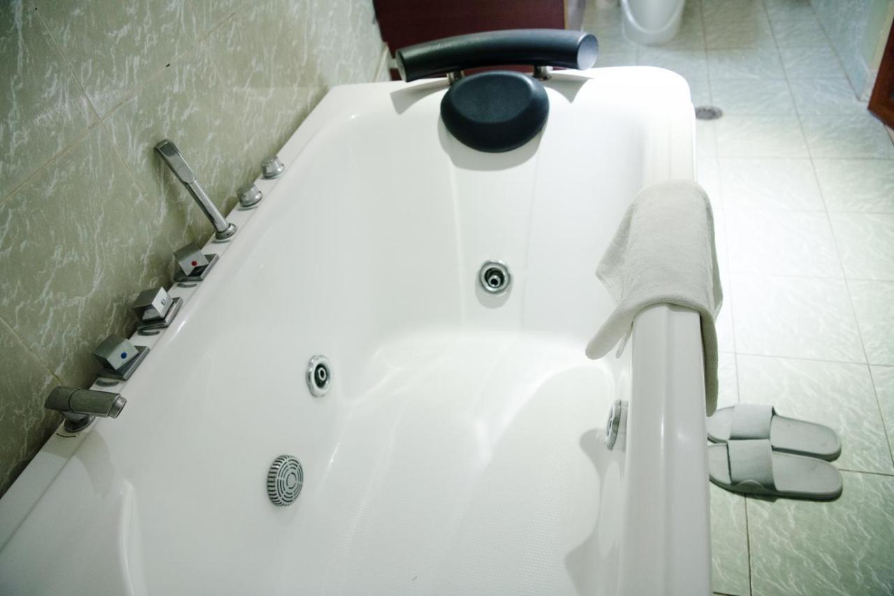 Orient Park Hotel 키갈리 외부 사진