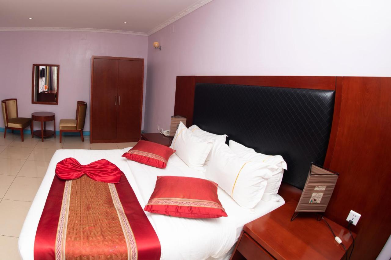 Orient Park Hotel 키갈리 외부 사진